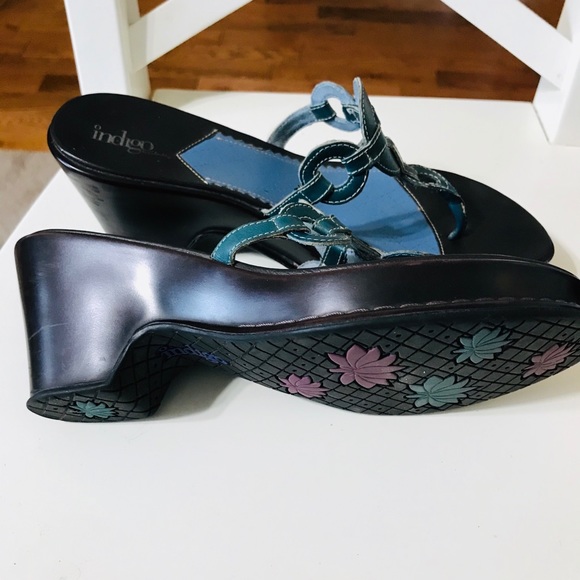 Slip on Sandals - Picture 4 of 6